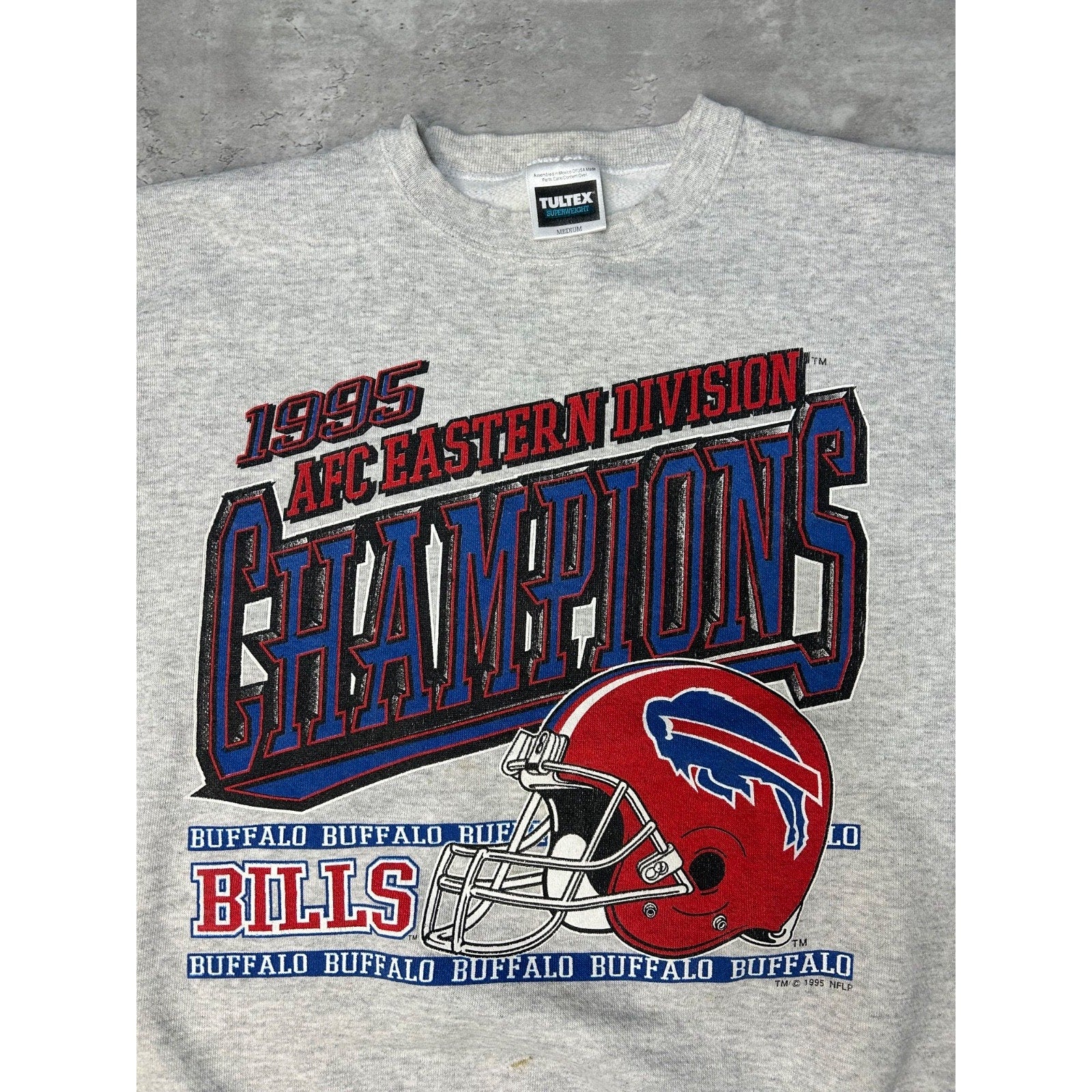 Vintage 1995 Buffalo Bills NFL AFC Eastern Champs Graphic Sweatshirt Size Medium