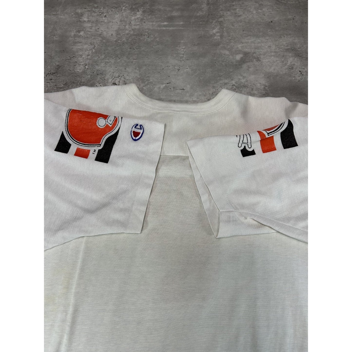 Vintage 80s Cleveland Browns NFL Helmet Graphic Football Jersey Size XL