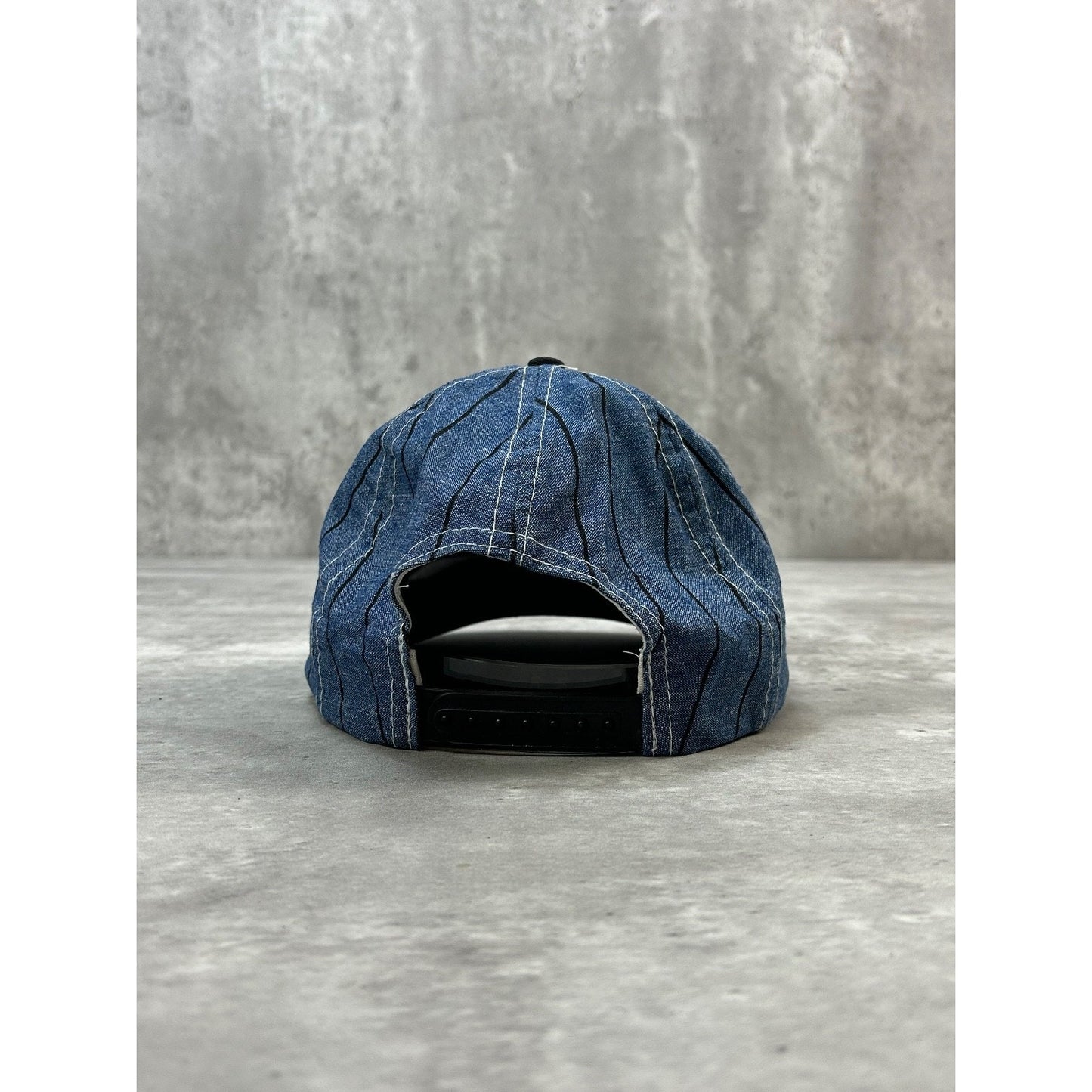 Vintage 90s Pittsburgh Penguins NHL Pinstripe Embroidered Logo Snapback Hat OSFA