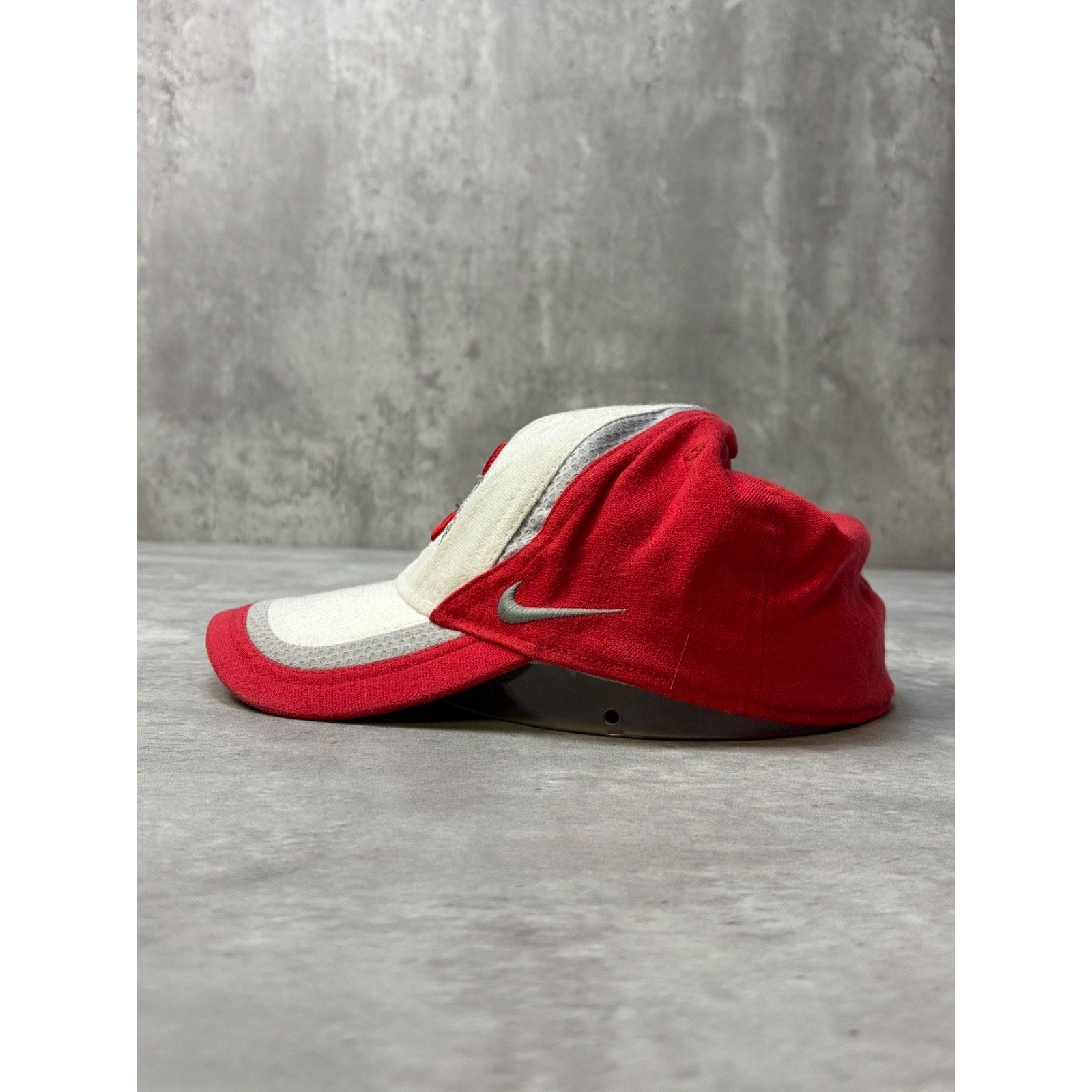 Vintage Ohio State Buckeyes NCAA Embroidered Logo Nike Flexfit Hat OSFA