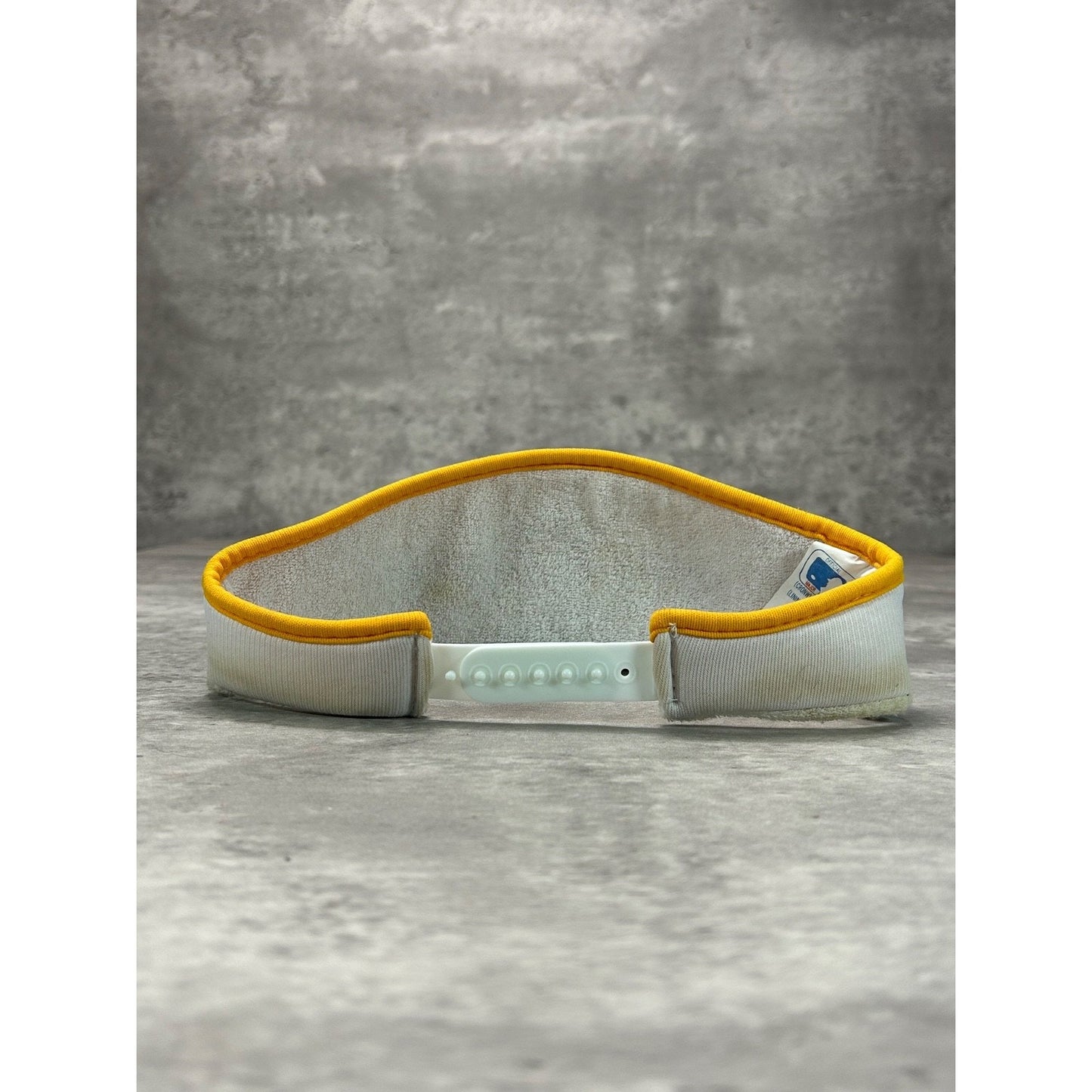 Vintage 80s/90s Pittsburgh Pirates MLB Graphic Spellout Snapback Visor OSFA