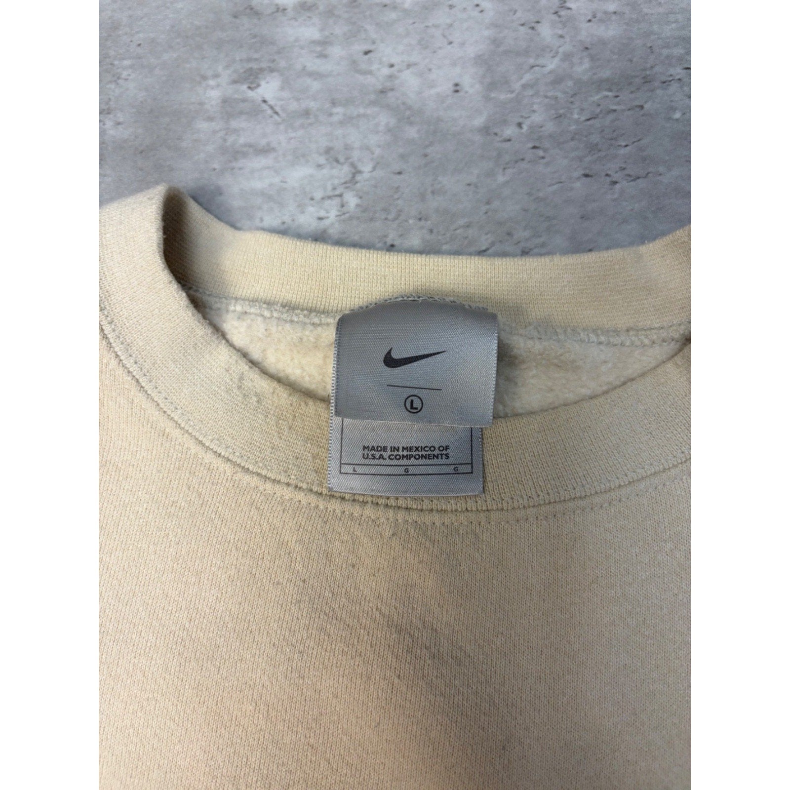 Vintage 2000s Nike Embroidered Mini Swoosh Cream Crewneck Sweatshirt Size Large