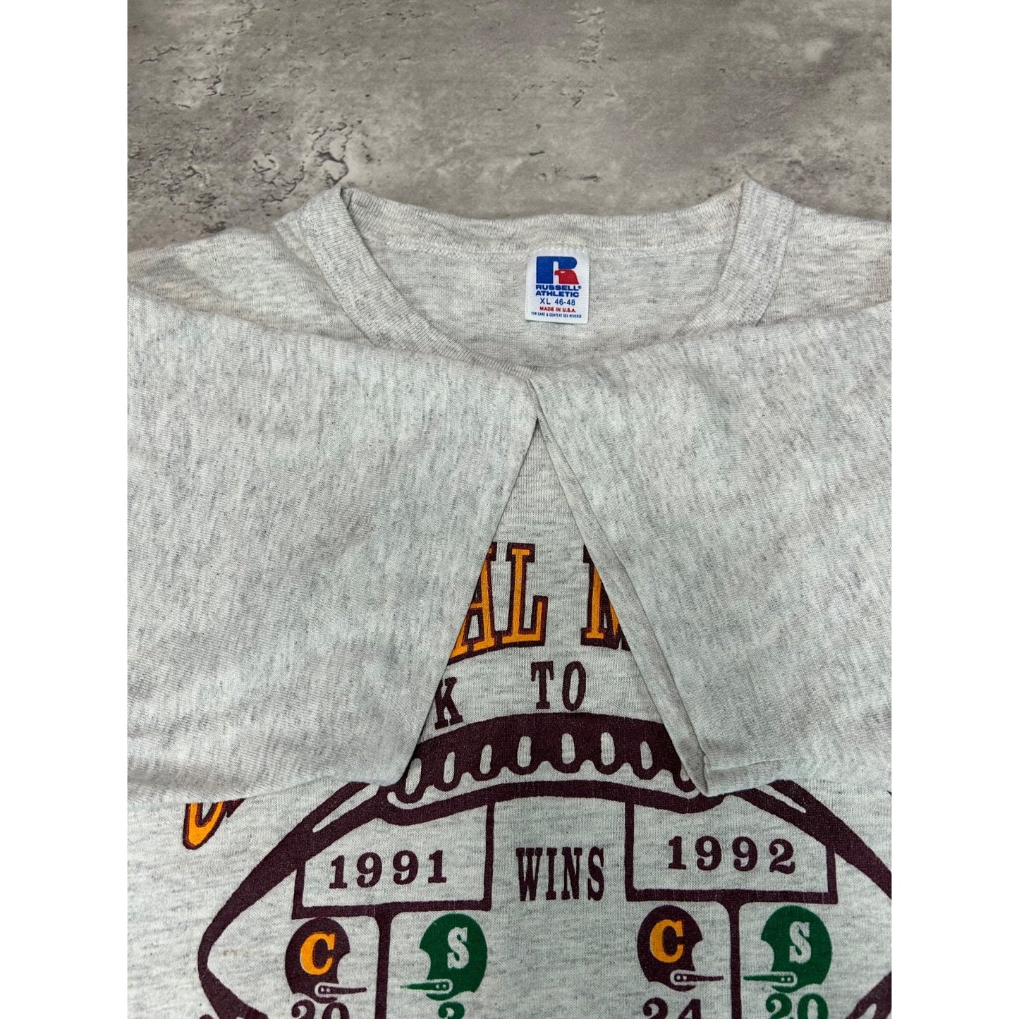 Vintage 1992 Central Michigan NCAA Back To Back Champs Football T-Shirt Size XL
