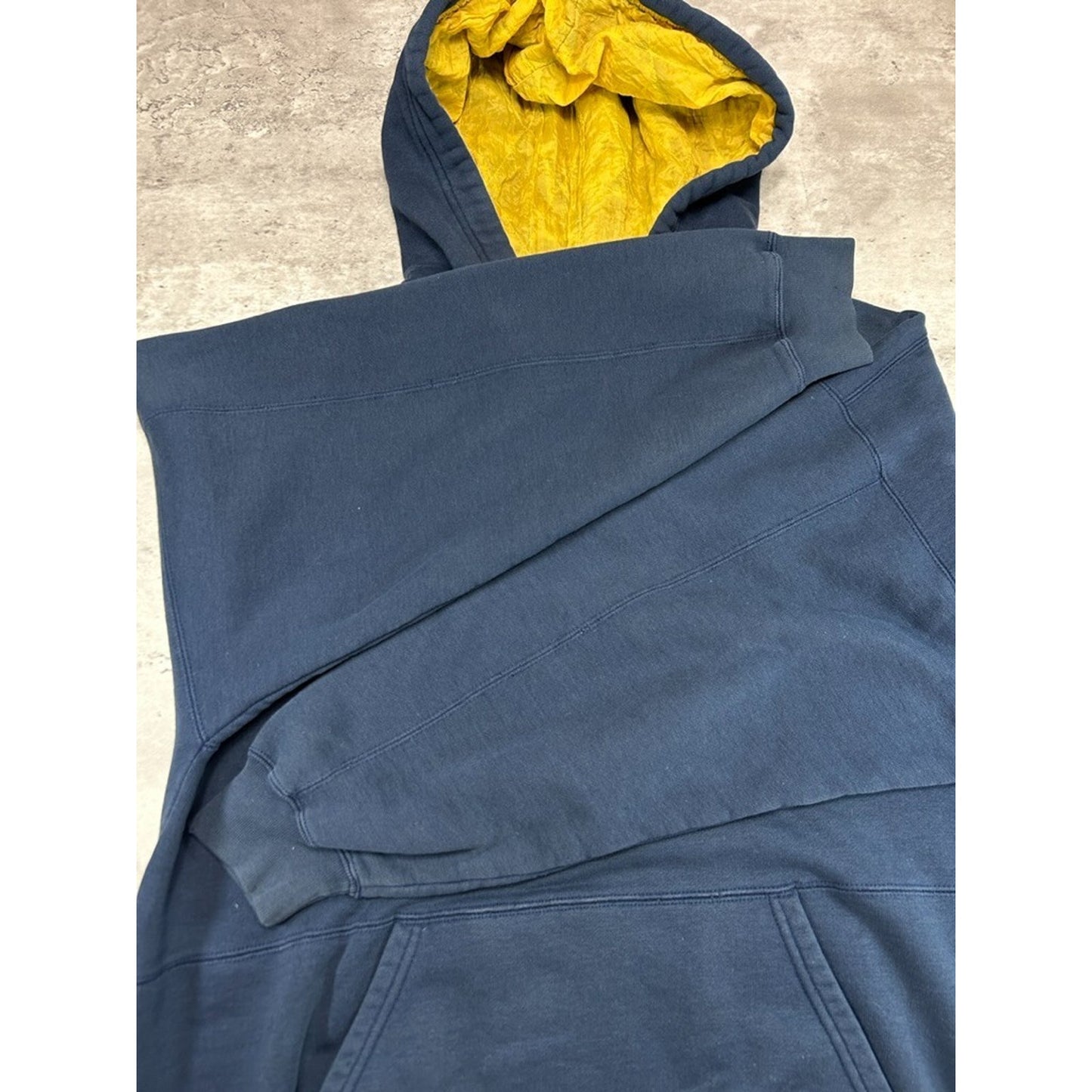 Vintage 90s Notre Dame Fighting Irish NCAA Hooded Sweatshirt Size XL Blue