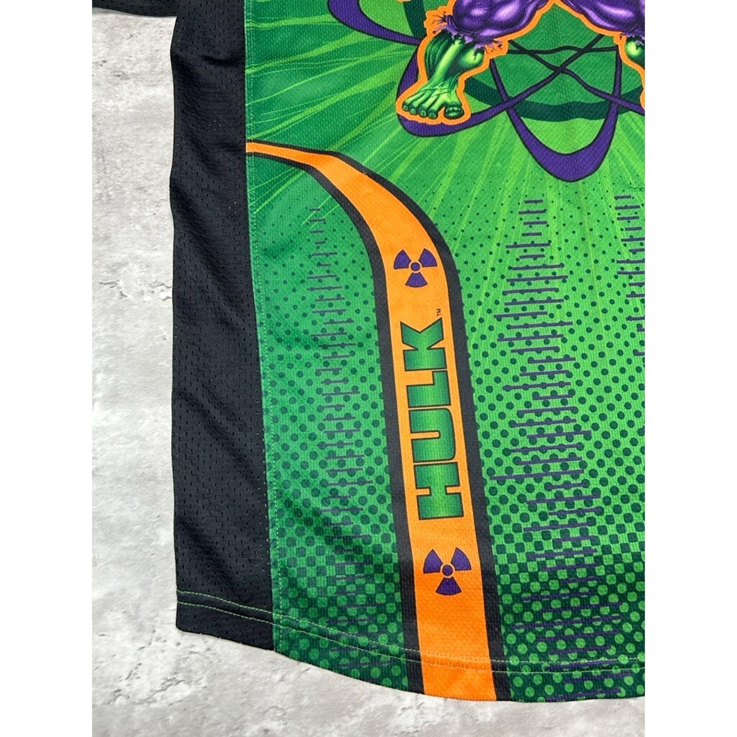 Vintage 2002 The Incredible Hulk Marvel Comics Graphic Jersey Size Large