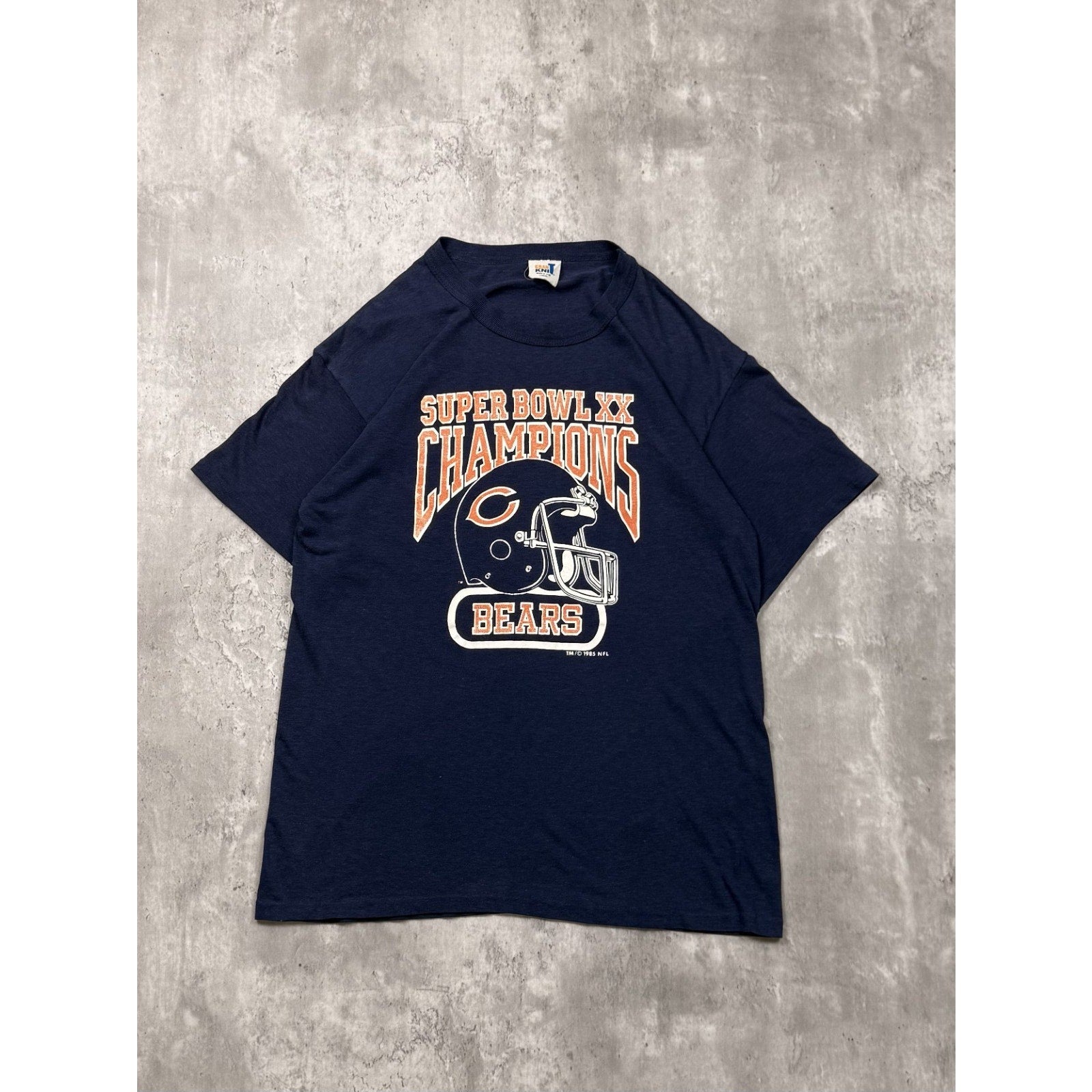 Vintage 1985 Chicago Bears NFL Super Bowl XX Champs Helmet T-Shirt Size Large