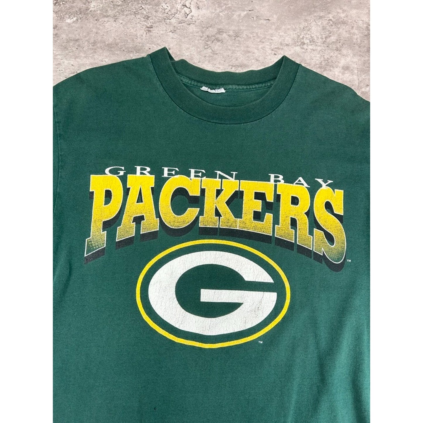 Vintage 90s Green Bay Packers NFL Graphic Spellout Football T-Shirt Size Large
