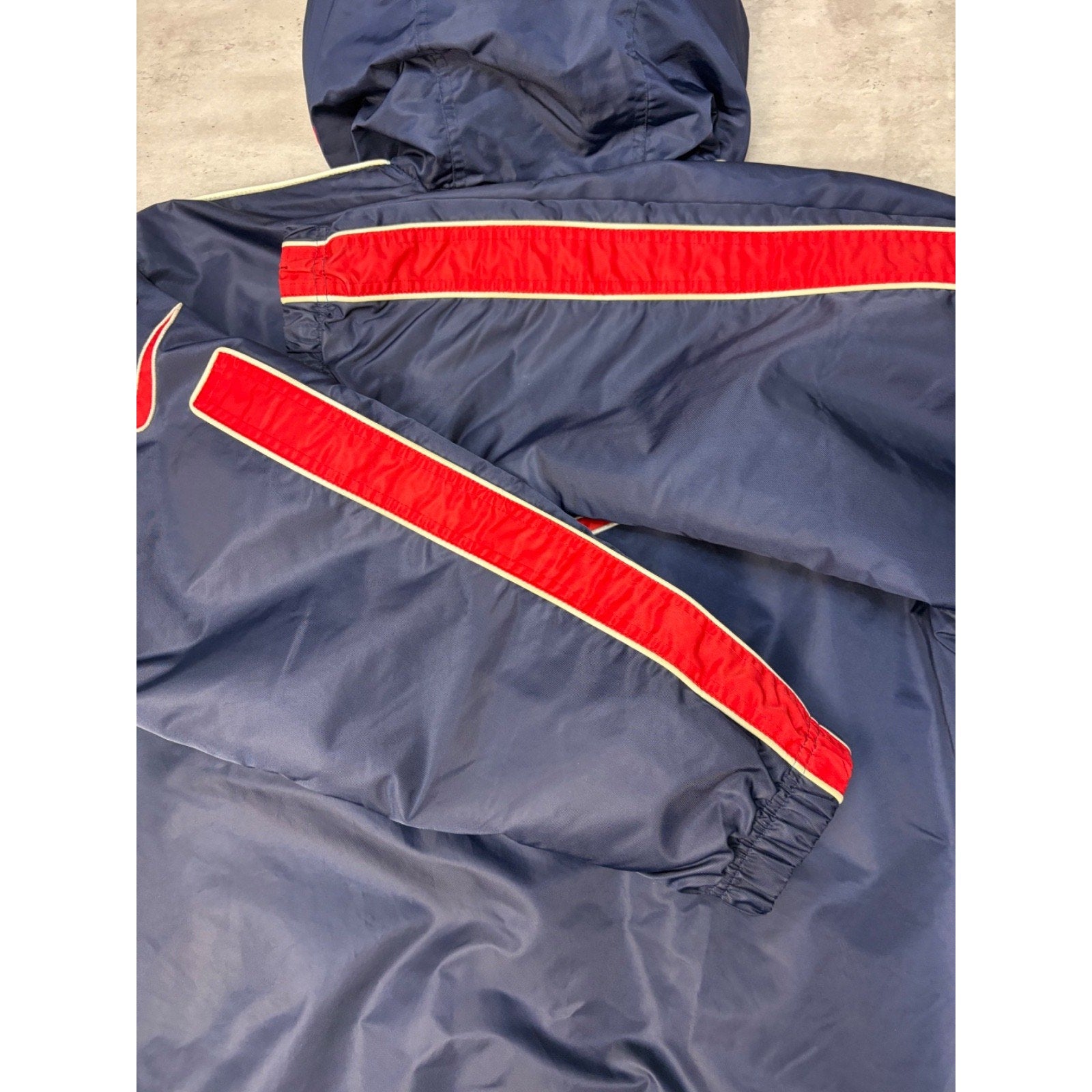 Vintage 2000s Nike Embroidered Swoosh Nylon Bomber Jacket Size