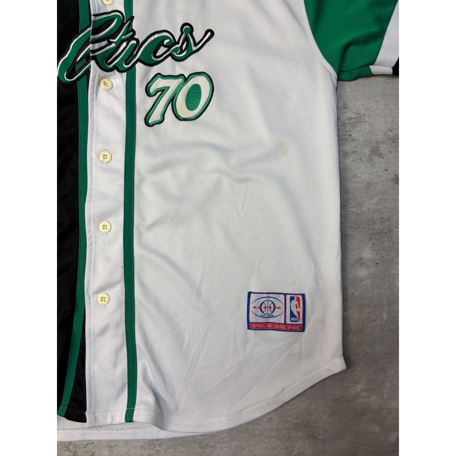 Vintage Boston Celtics #70 Embroidered Script Spellout Baseball Jersey Size XL
