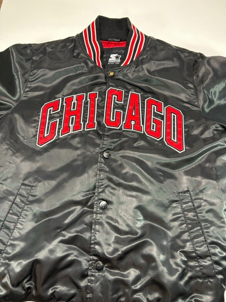 Chicago Bulls NBA Arc Spell Out Satin Bomber Basketball Starter Jacket Sz Large