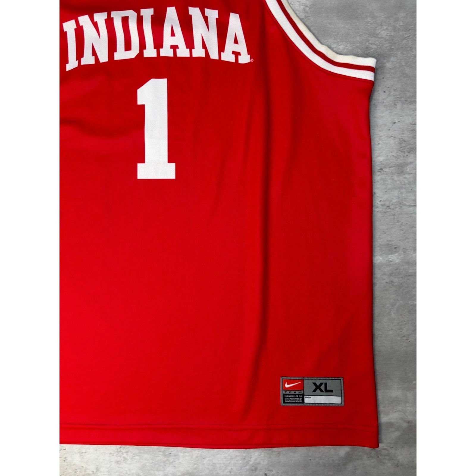 Vintage Indiana Hoosiers #1 NCAA Nike Basketball Jersey Size XL