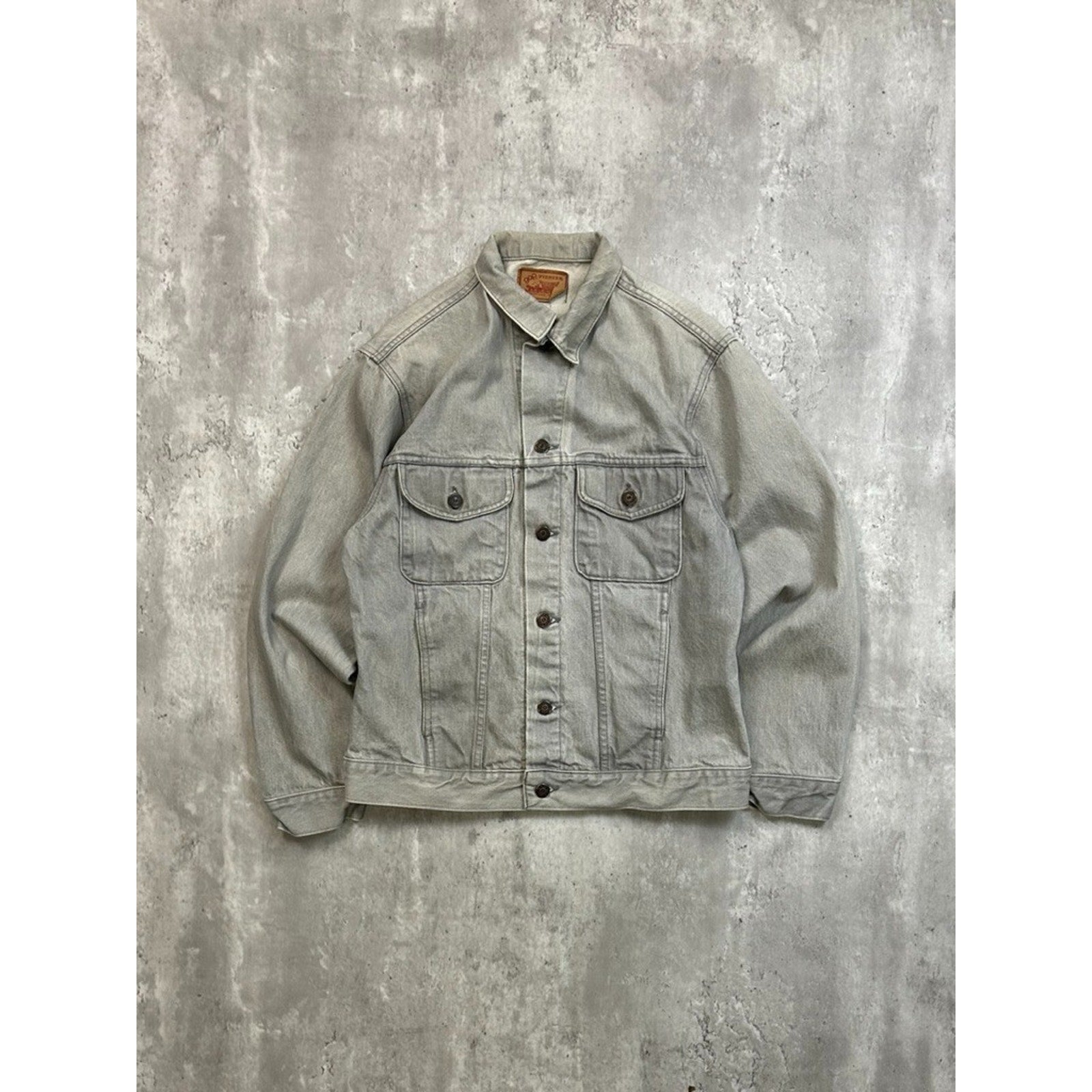 Vintage 90s Gap Pioneer Gray Denim Type 3 Style Trucker Jacket Size Small