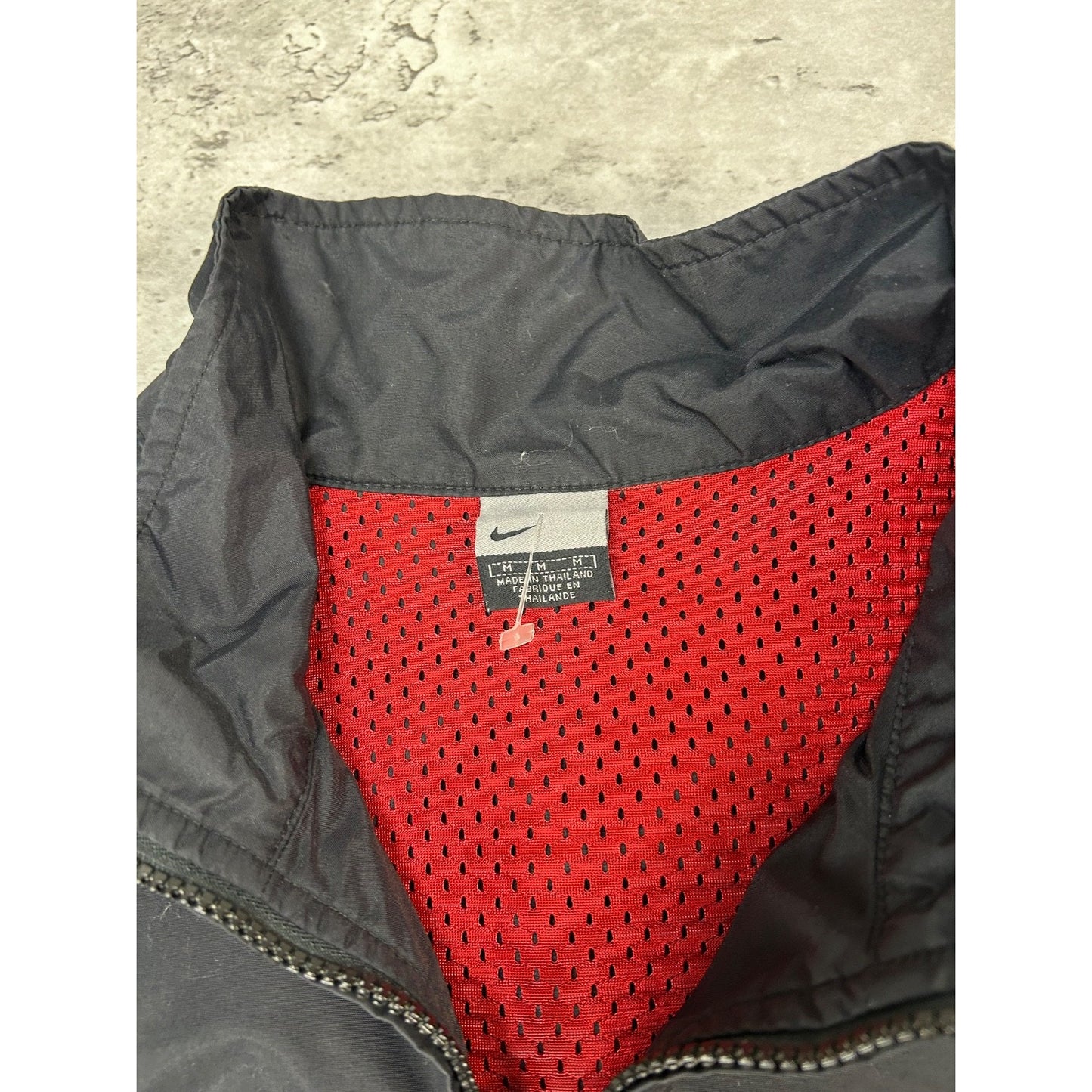 Vintage Nike Embroidered Middle Swoosh Windbreaker Jacket Size Medium Black