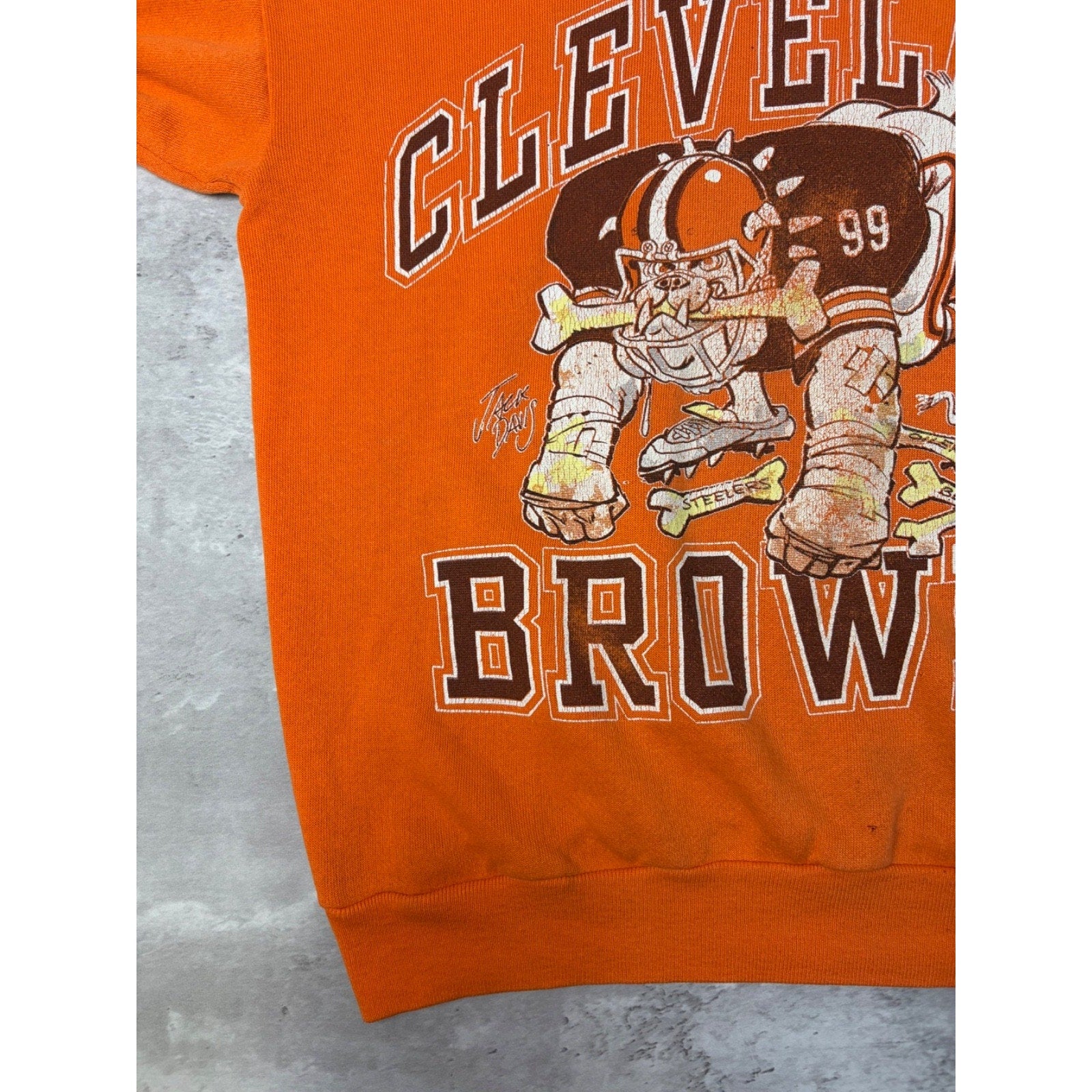 Vintage Cleveland Browns NFL Bulldog Spellout Graphic Sweatshirt Size Large