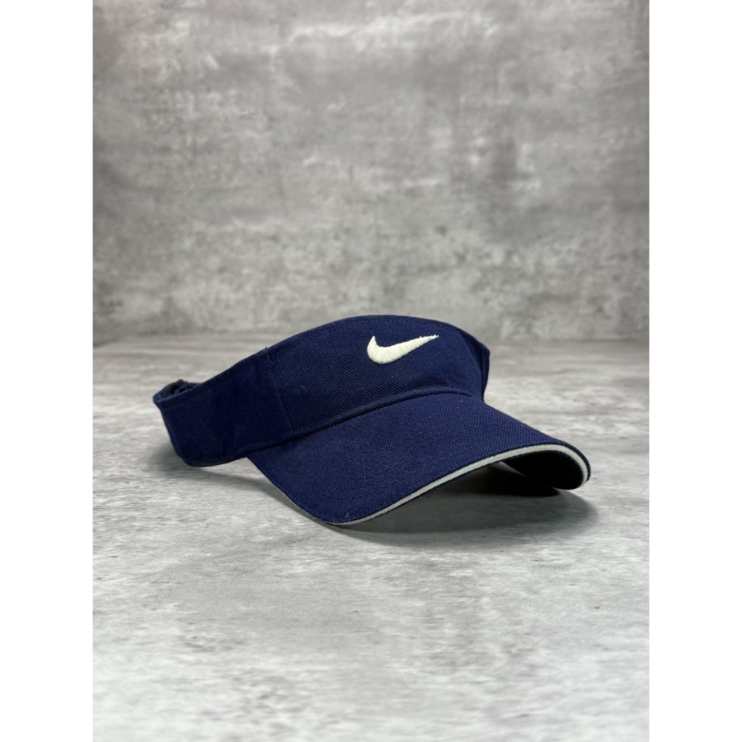 Vintage Nike Embroidered Swoosh Strapback Visor OSFA Navy Blue