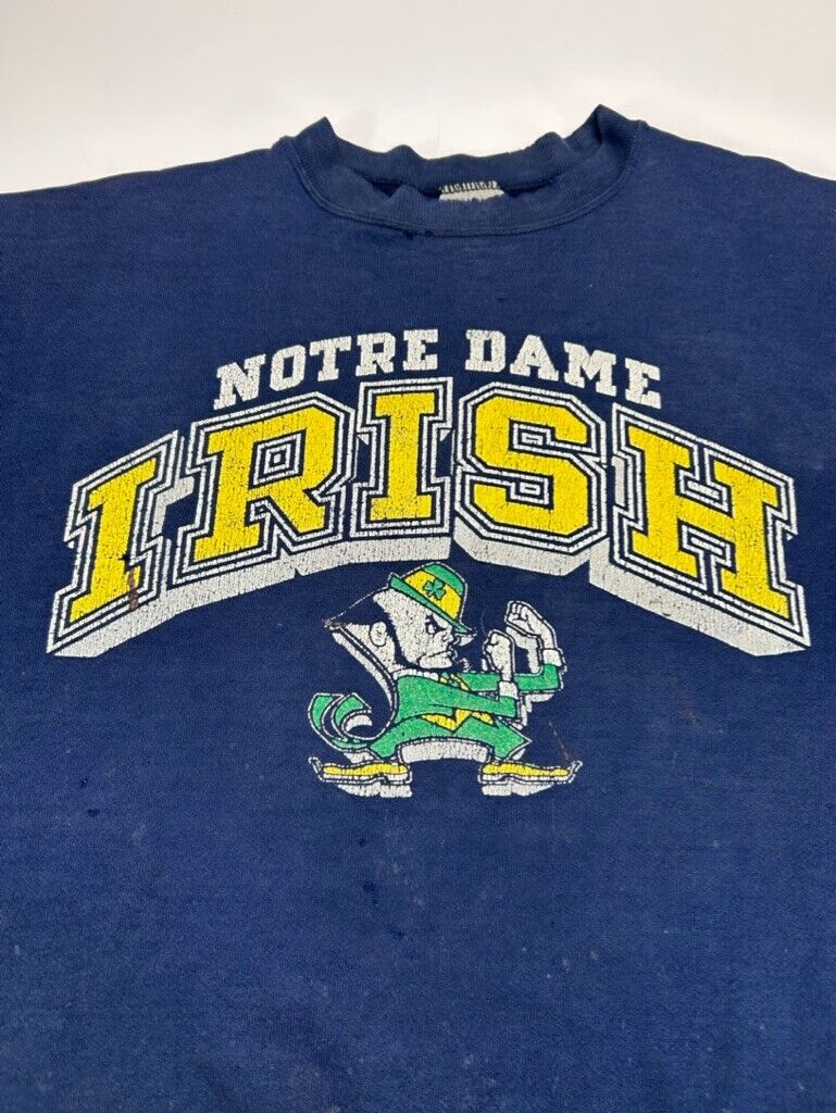 Vintage 90s Notre Dame Fighting Irish NCAA Distressed Graphic Sweatshirt Size XL