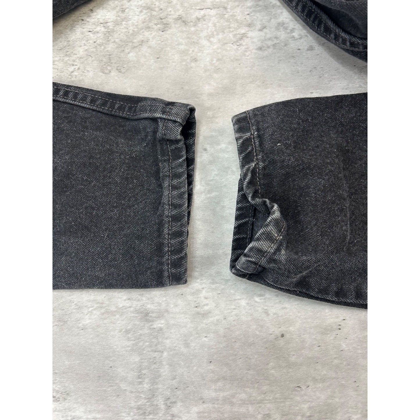 Vintage Women's 90s Levis 550 Tapered Leg Red Tab Black Denim Pants Size 35