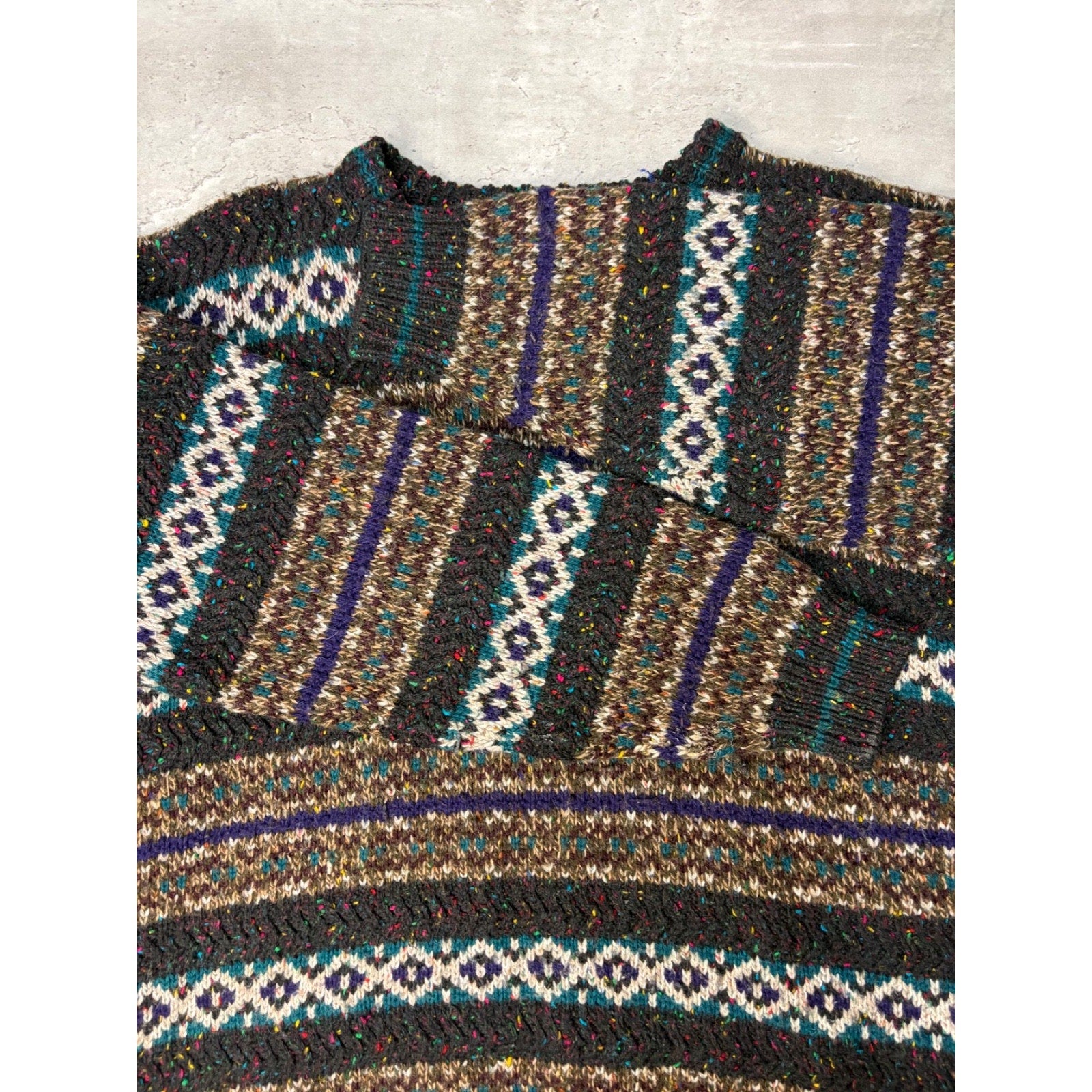 Vintage 80s/90s Jockey Abstract Striped Pullover Knit Sweater Size Medium