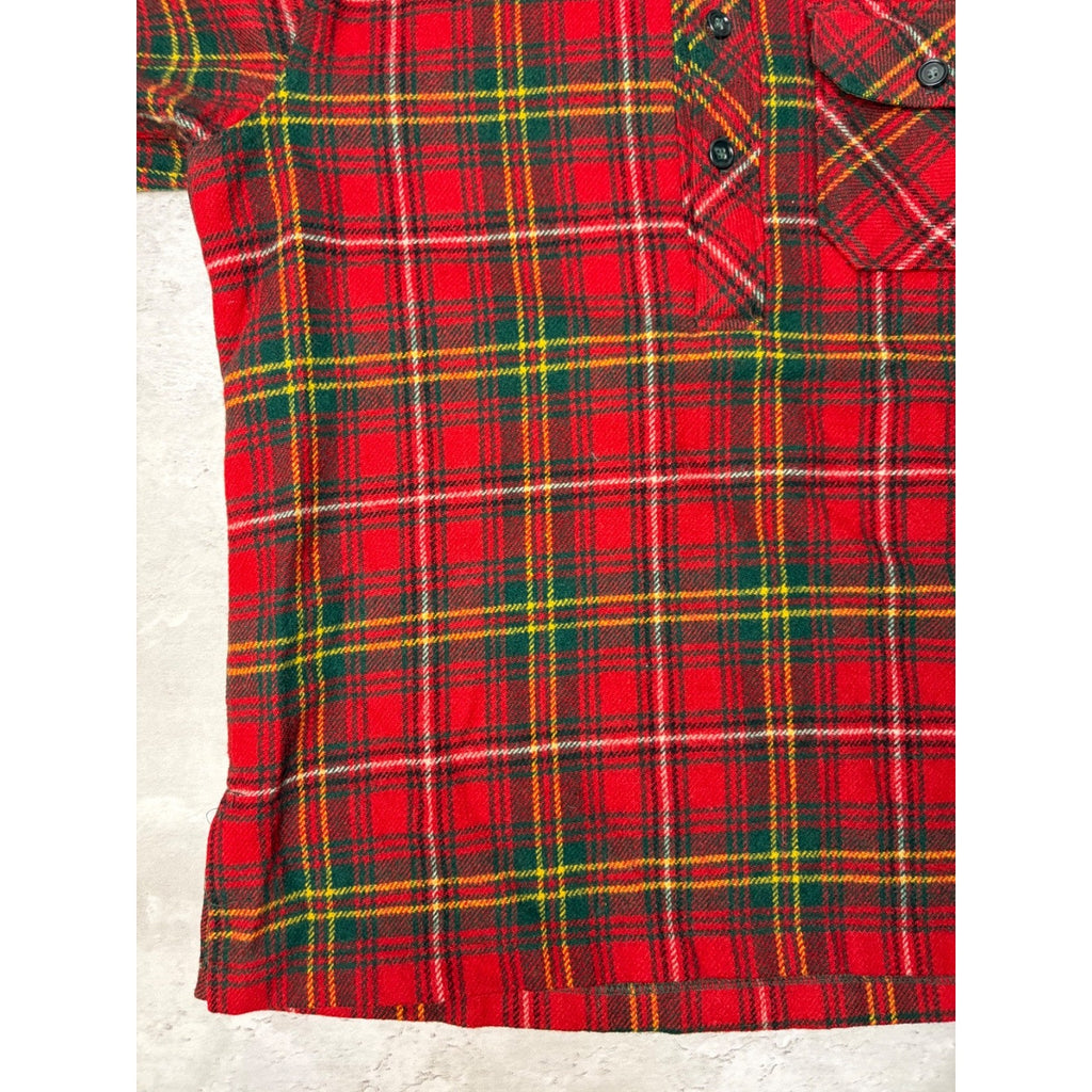 1960s L.L. Bean Red Plaid Print Long Sleeve 1/4 Button Up Shirt Size Medium