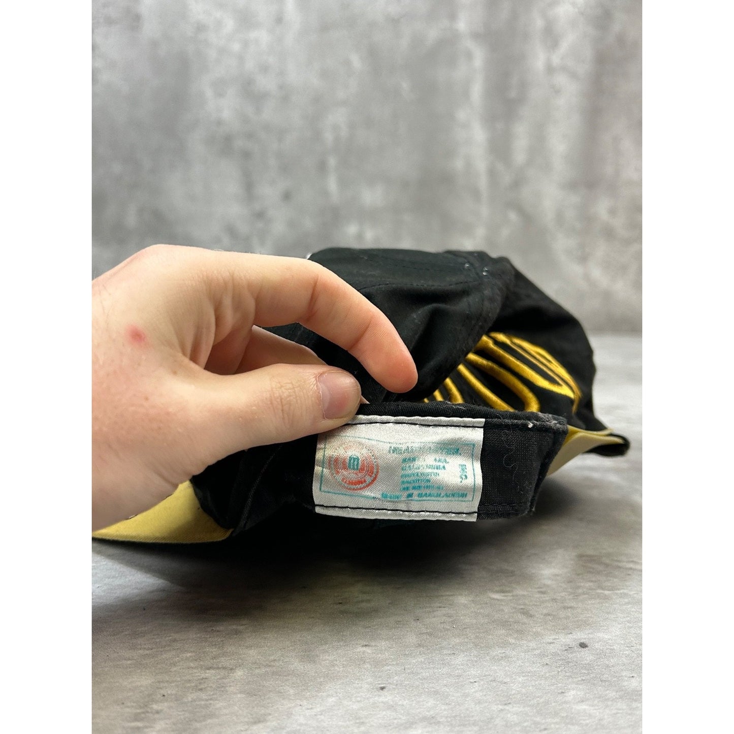 Vintage 90s Purdue Boilermakers NCAA Embroidered Logo Snapback Hat OSFA