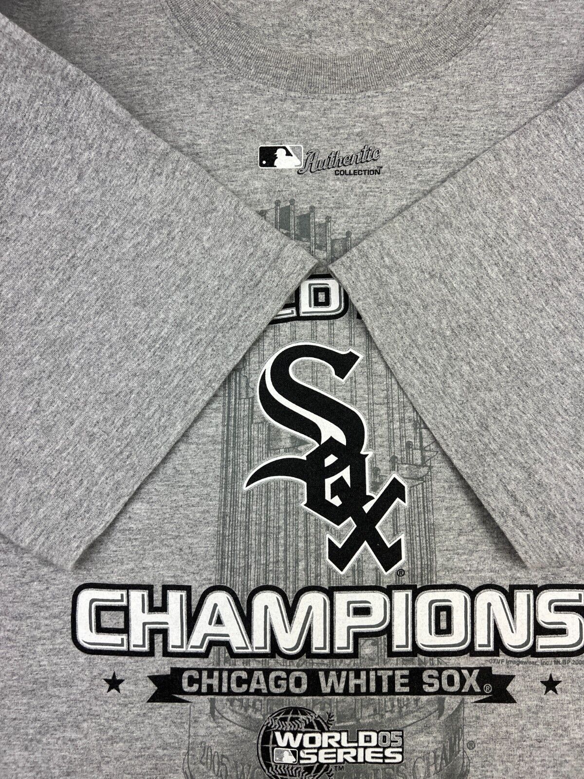 Vintage 2005 Chicago White Sox MLB World Series Champs Graphic T-Shirt Sz Large