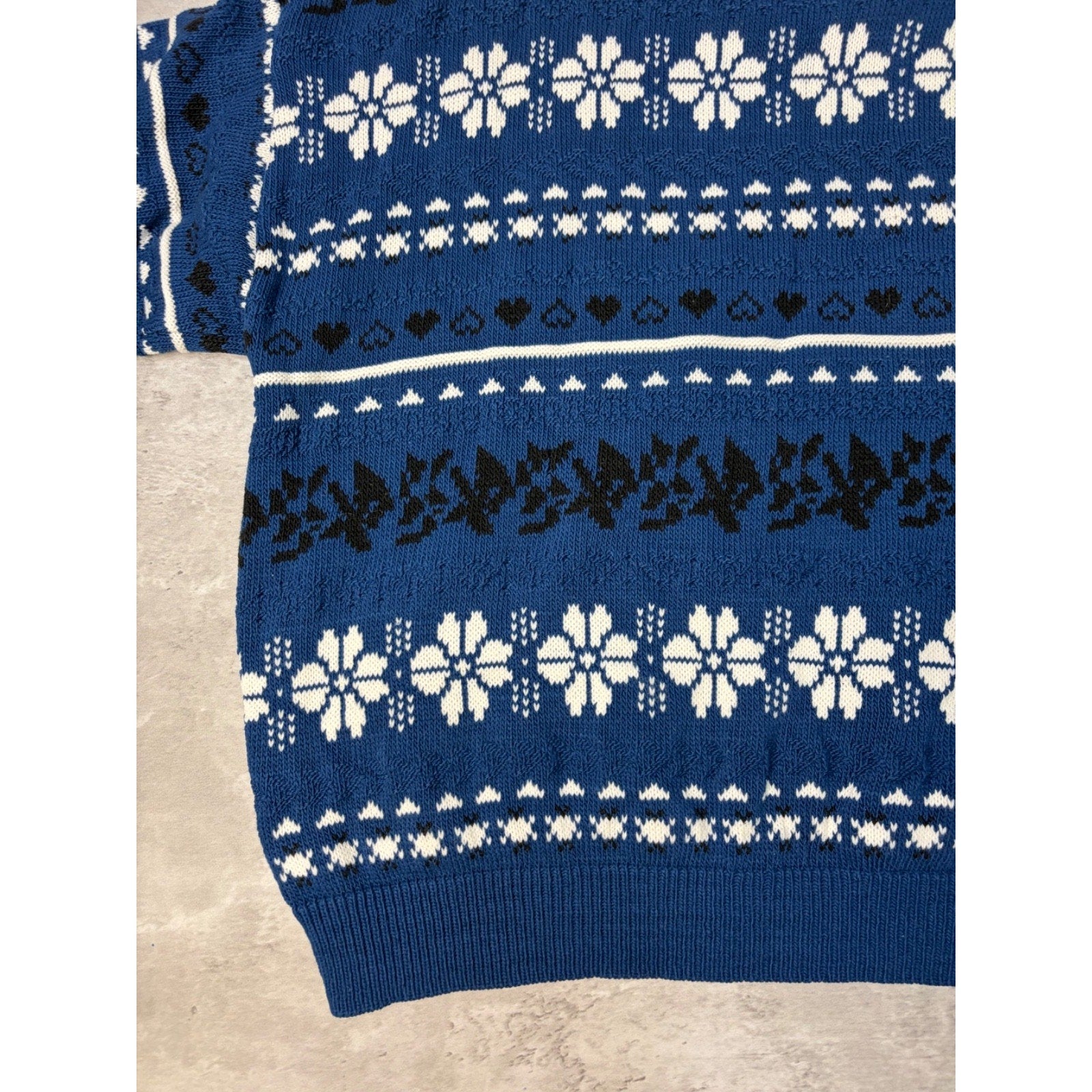 Vintage 90s Abstract Flower Striped Pullover Ribbed Knit Sweater Size Medium