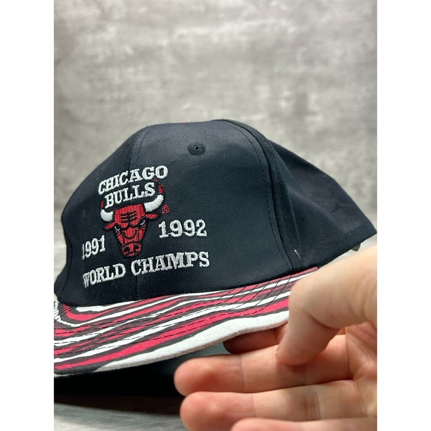 Vintage 1991/92 Chicago Bulls NBA Back To Back World Champs Snapback Hat OSFA