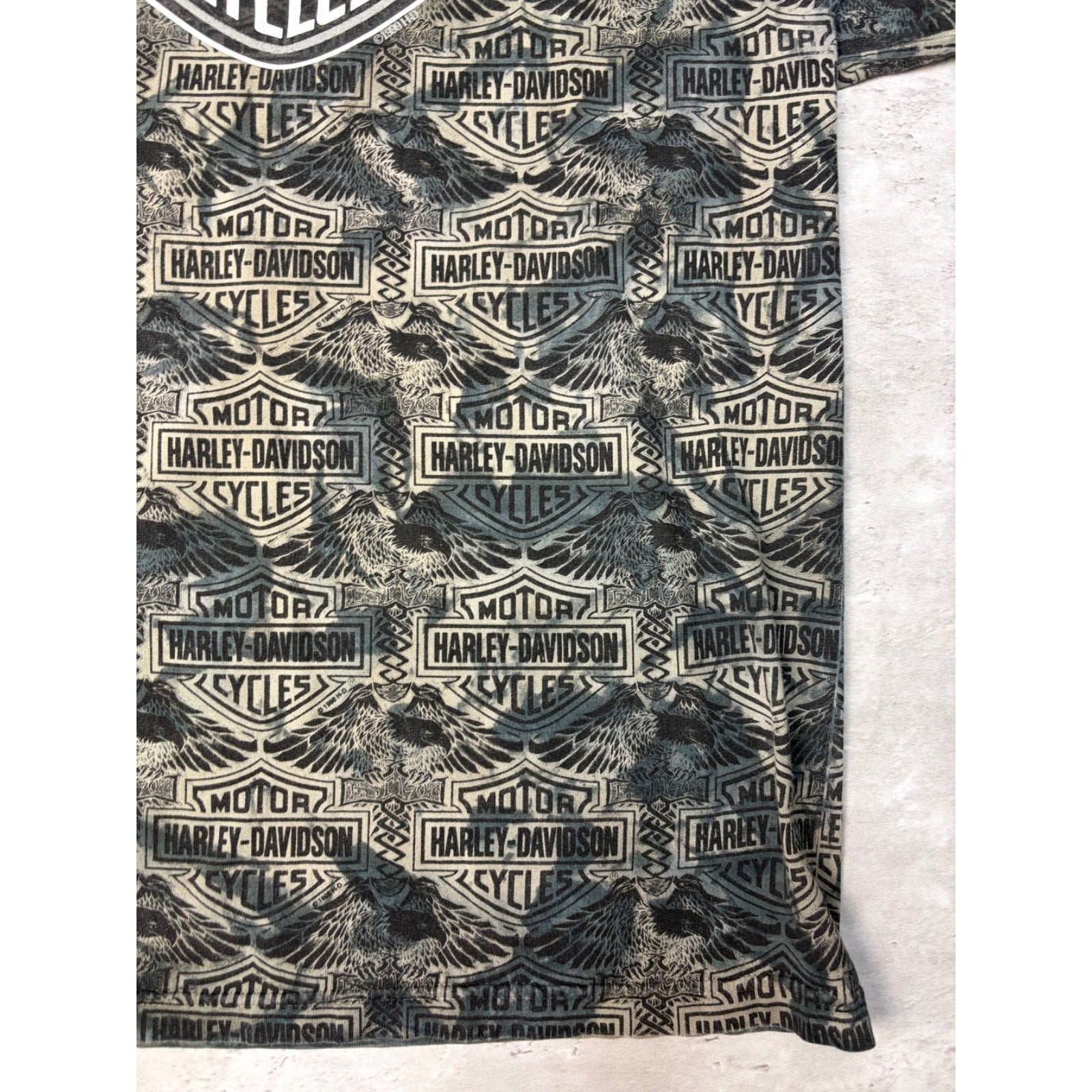 Vintage 1999 Harley Davidson Classic Logo All Over Print T-Shirt Size Large