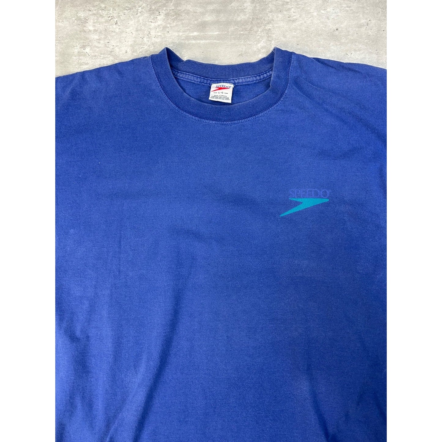 Vintage 1996 Speedo Saltwater Tested Surfing Graphic T-Shirt Size Large