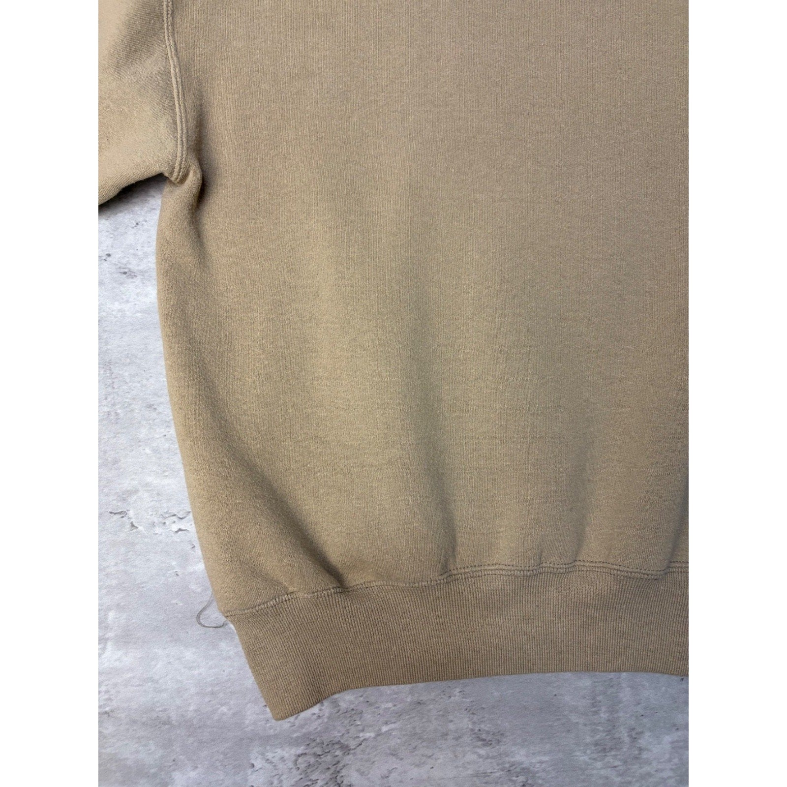 Vintage Black Russell Athletics Earth Tone Sweatshirt Size Medium