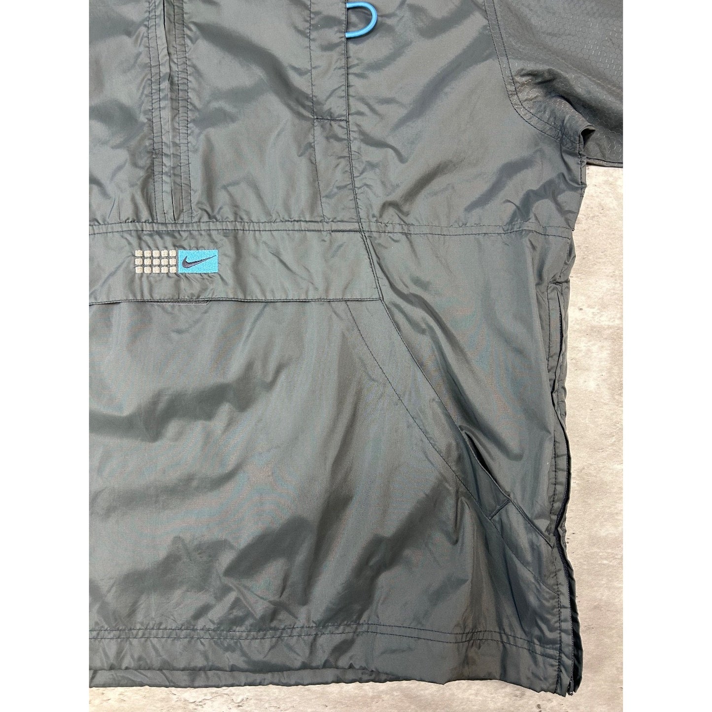 Vintage 2000s Nike Embroidered Swoosh Nylon 1/2 Zip WIndbreaker Jacket Sz Medium