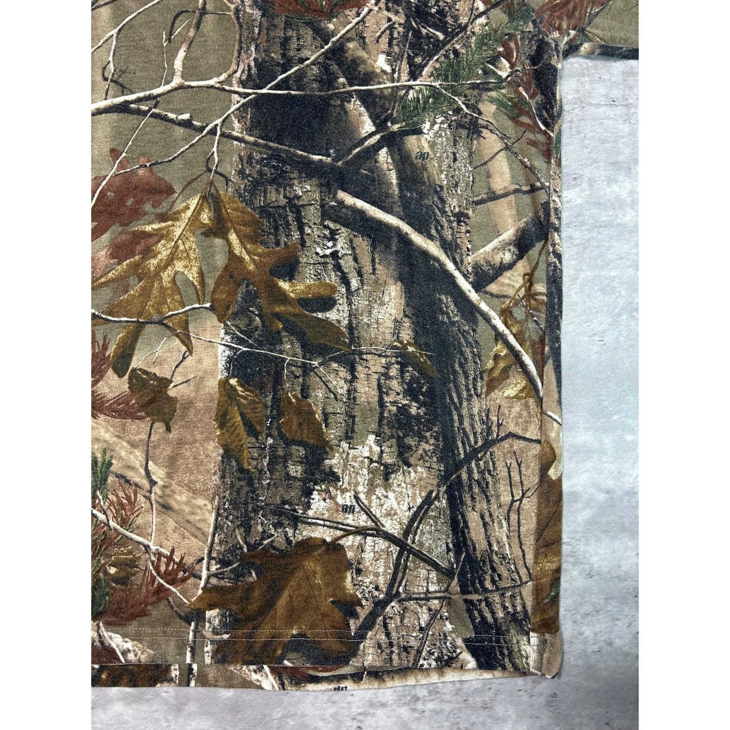 Vintage Realtree AP Camo Hunting Long Sleeve T-Shirt Size XL