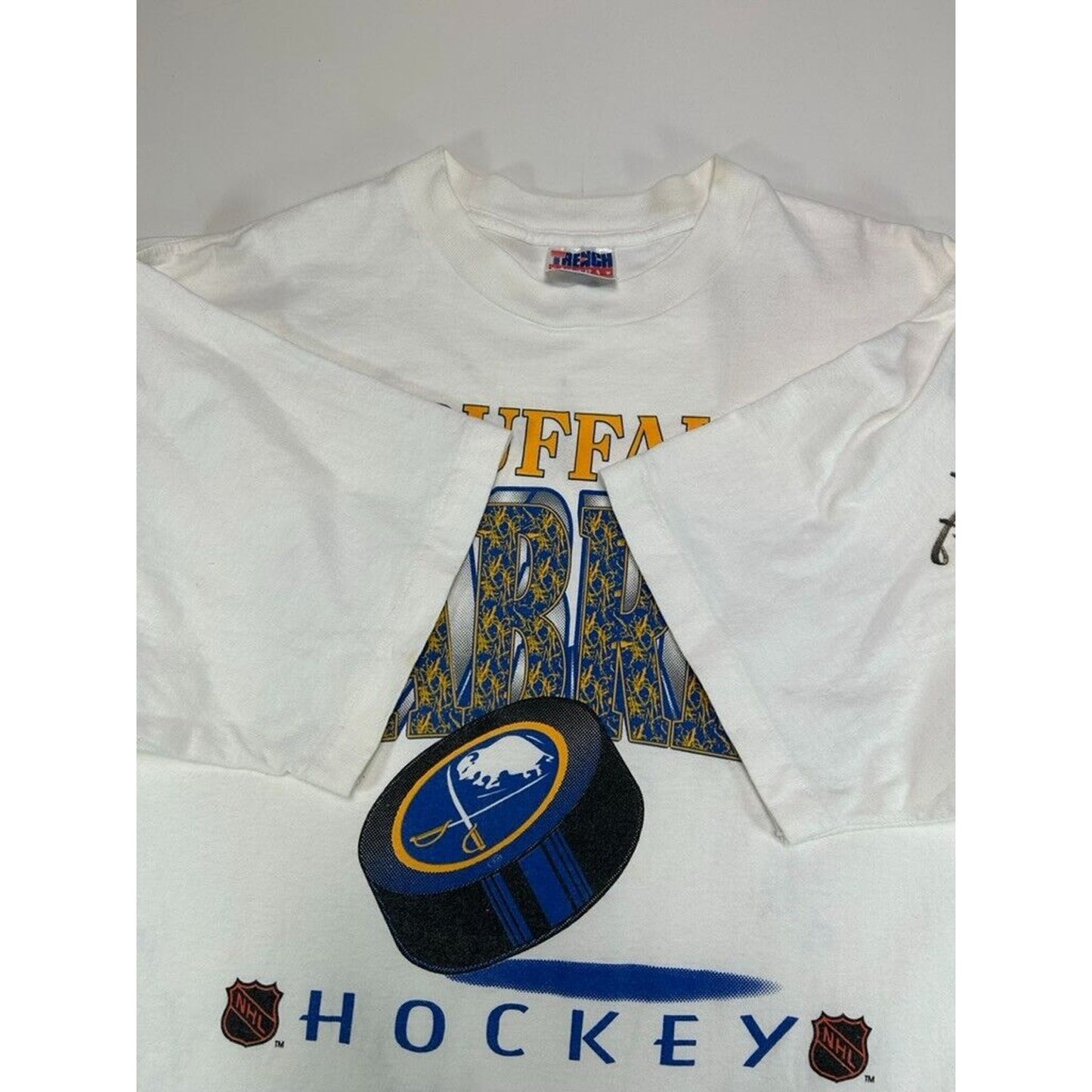 Vintage 1993 Buffalo Sabres NHL Puck Graphic Hockey T-Shirt Size XL