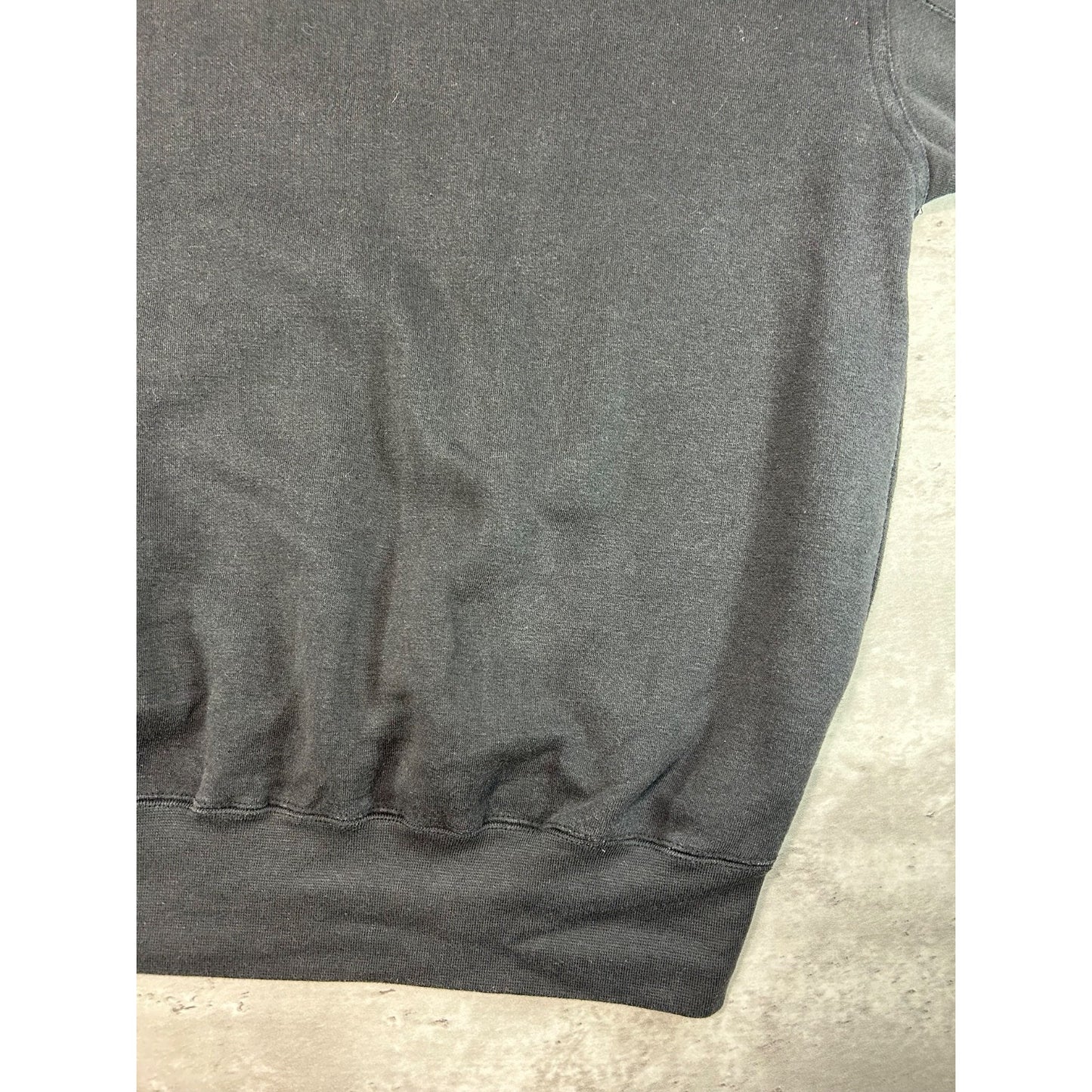 Vintage Cleveland Cavaliers NBA Embroidered Logo Basketball Sweatshirt Size XL