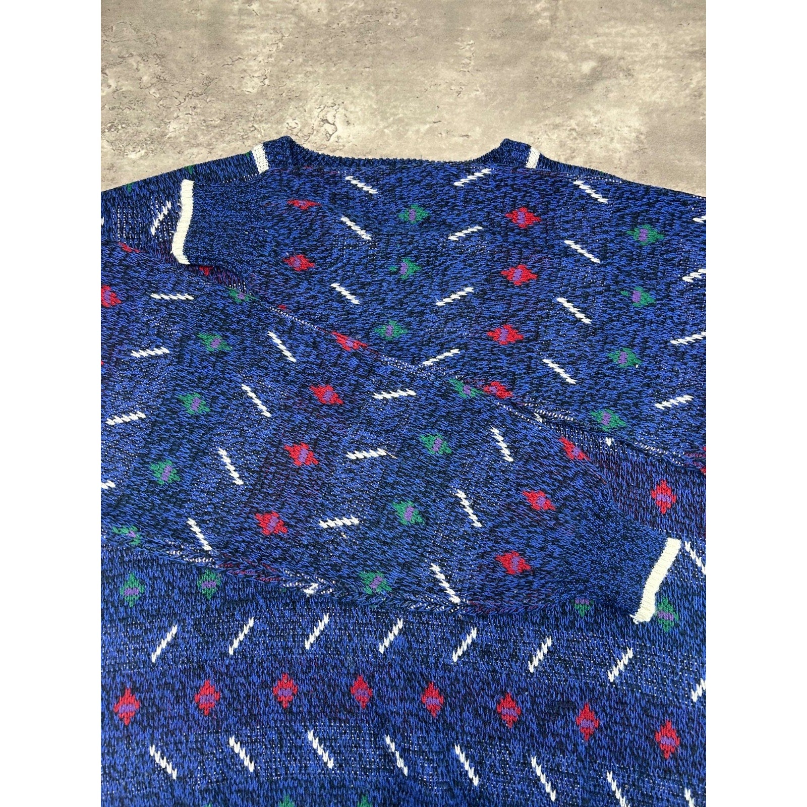 Vintage 90s Van Heusen Abstract Striped Pullover Knit Sweater Size Large Tall