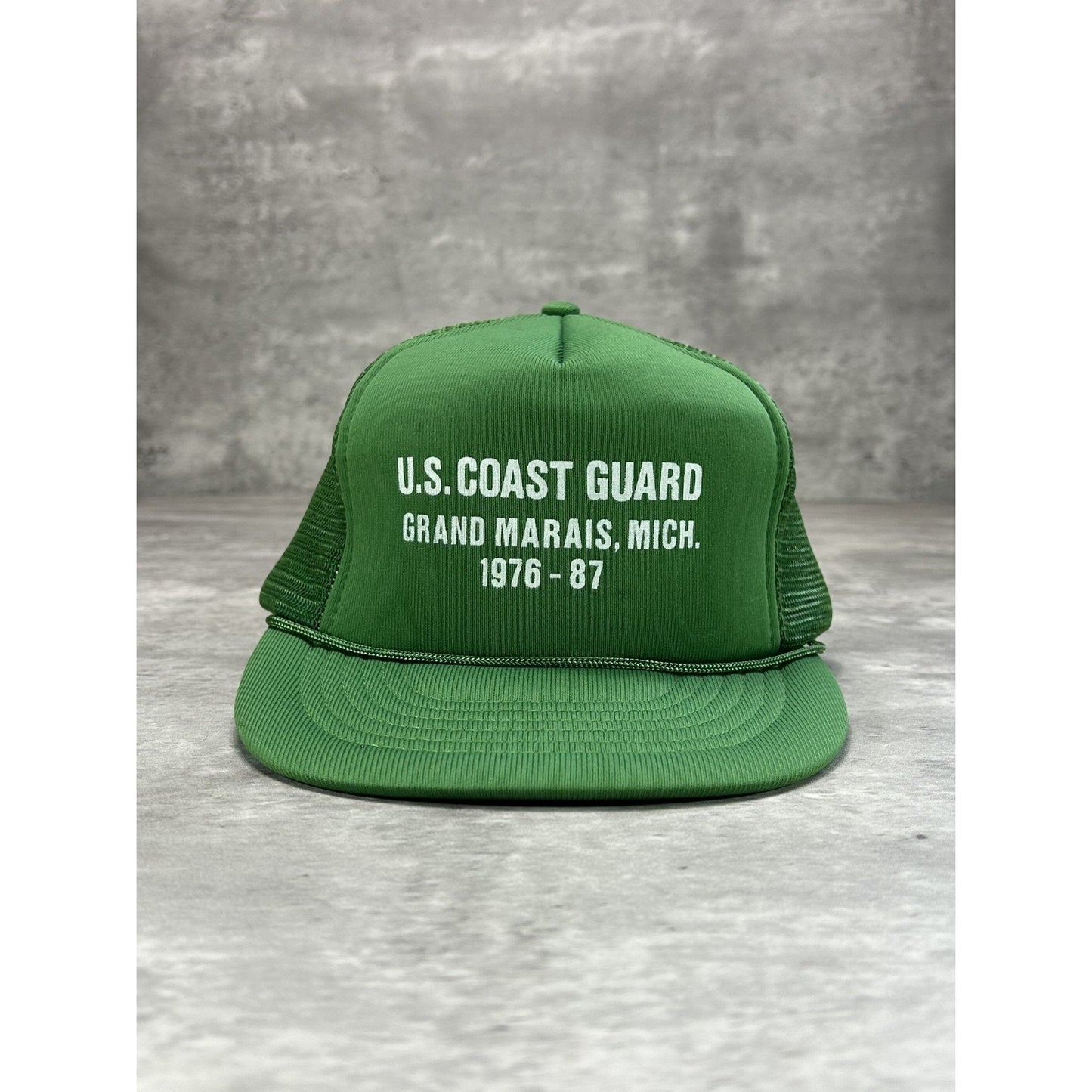 Vintage 1987 US Coast Guard Graphic Spellout Trucker Snapback Hat OSFA Green