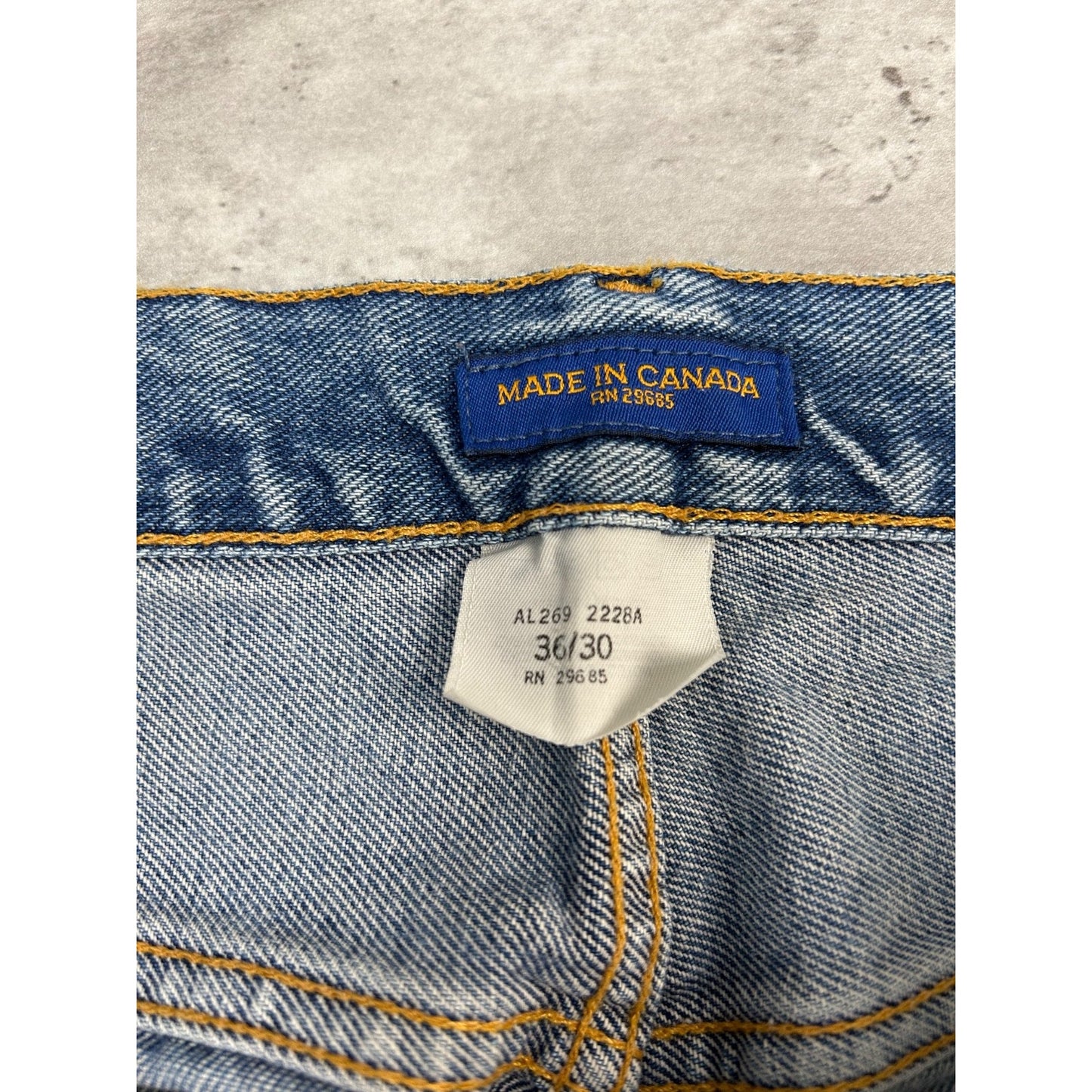 Vintage 90s Pendleton Regular Fit Light Wash Denim Pants Size 36 Blue