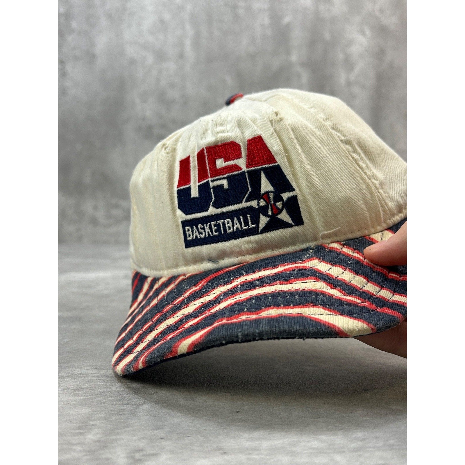 Vintage 90s USA Basketball Dream Team Embroidered Snapback Hat OSFA