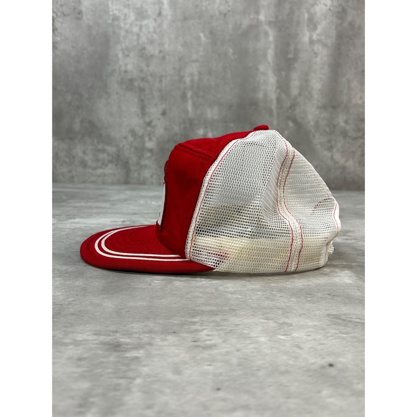 Vintage 90s Red Wings Shoes Embroidered Patch Trucker Snapback Hat OSFA