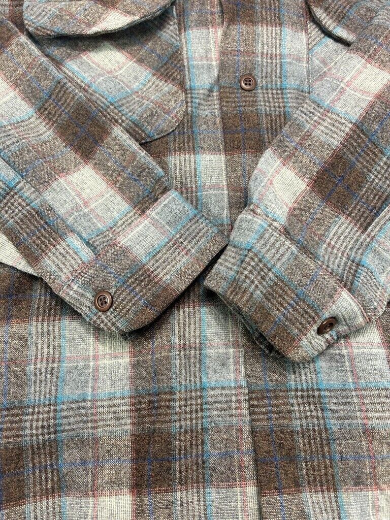 Vintage 80s/90s Pendleton 100% Virgin Wool Plaid Button Up Shirt Size Medium