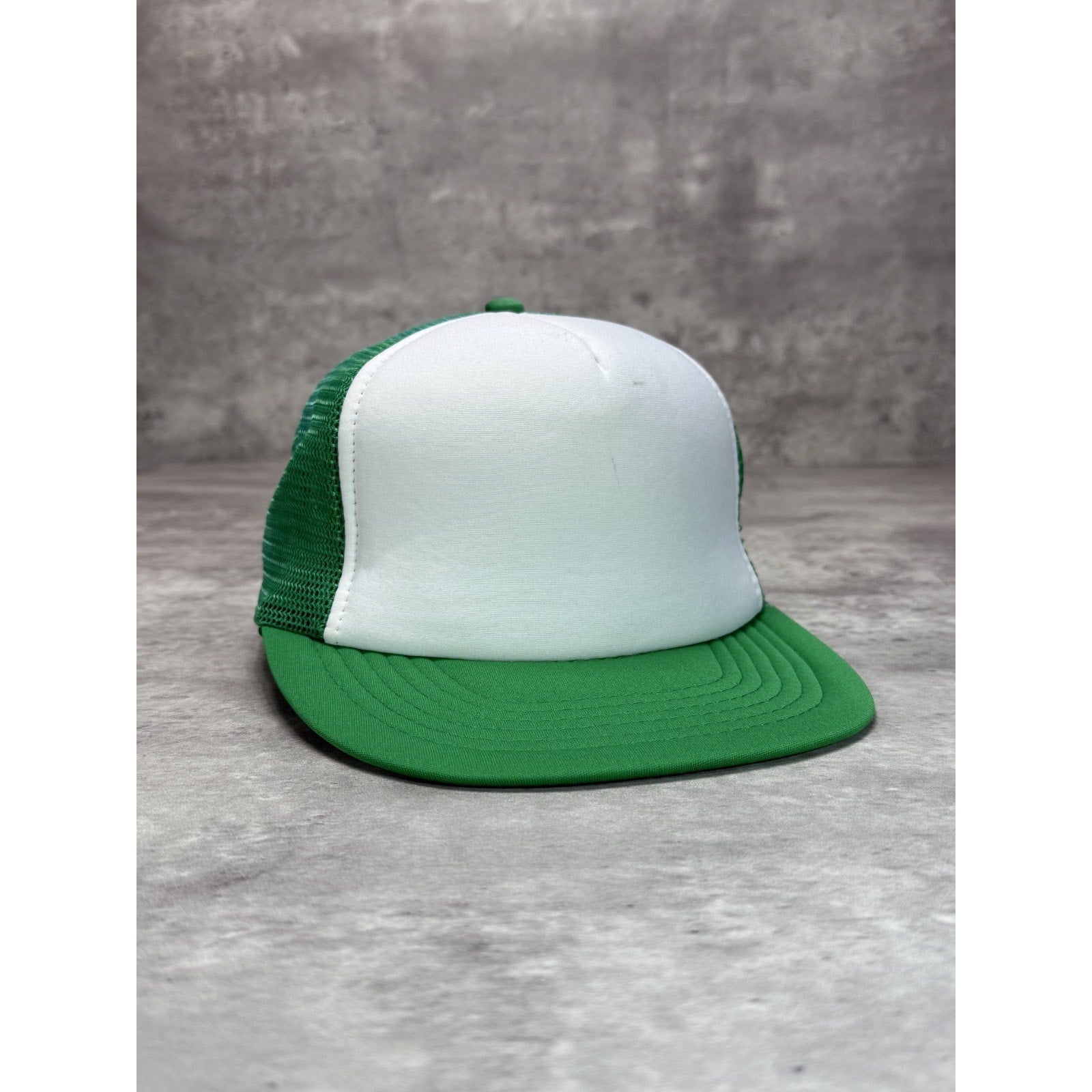 Vintage 80s/90s Classic Blank Two Tone Trucker Snapback Hat OSFA White/Green