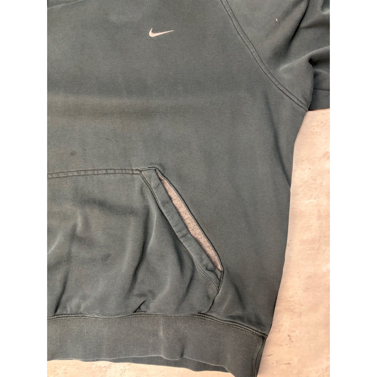 Vintage Nike Embroidered Mini Swoosh Black Hooded Sweatshirt Size Large