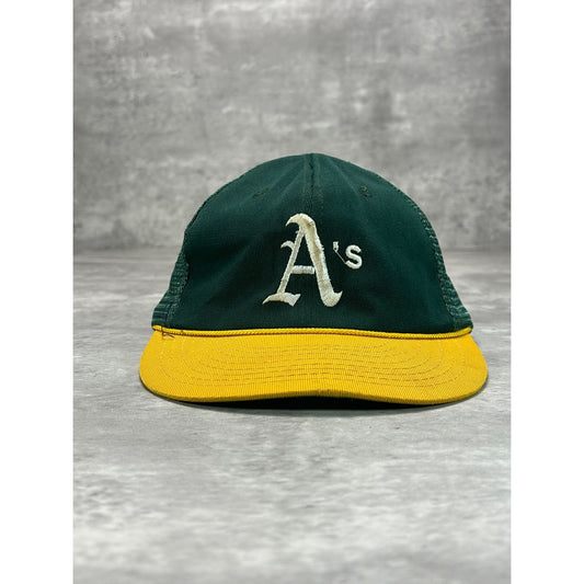 Vintage 80s Oakland Athletics MLB Embroidered Logo Trucker Snapback Hat OSFA