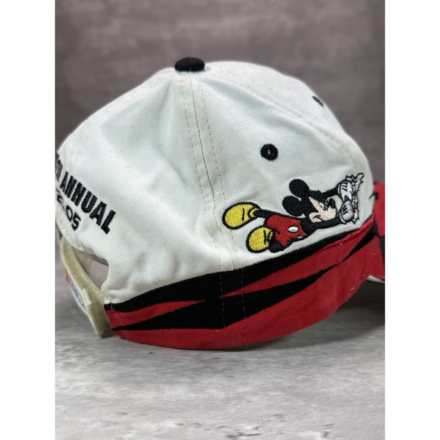 Vintage 2005 Daytona 500 NASCAR Disney Mickey Embroidered Strapback Hat OSFA