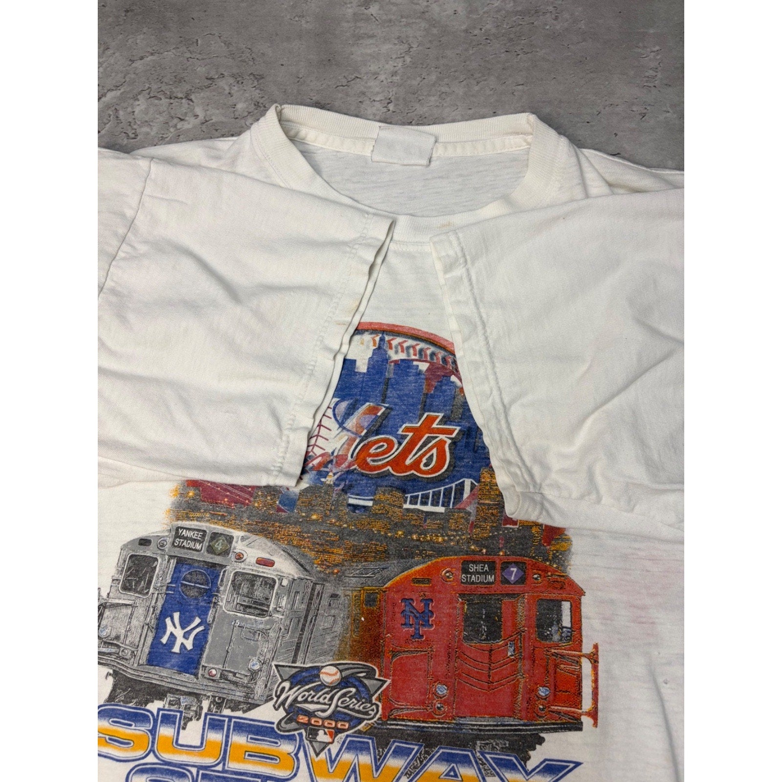 Vintage 2000 Yankees Vs Mets MLB Subway Series Baseball T-Shirt Size XL