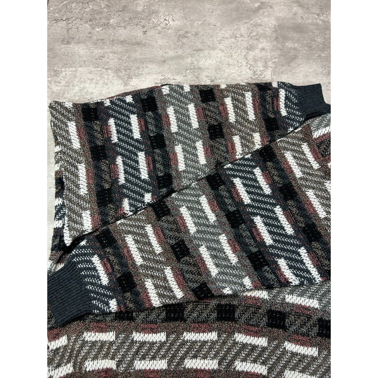 Vintage Jantzen Abstract Striped Pullover Ribbed Knit Sweater Size XL