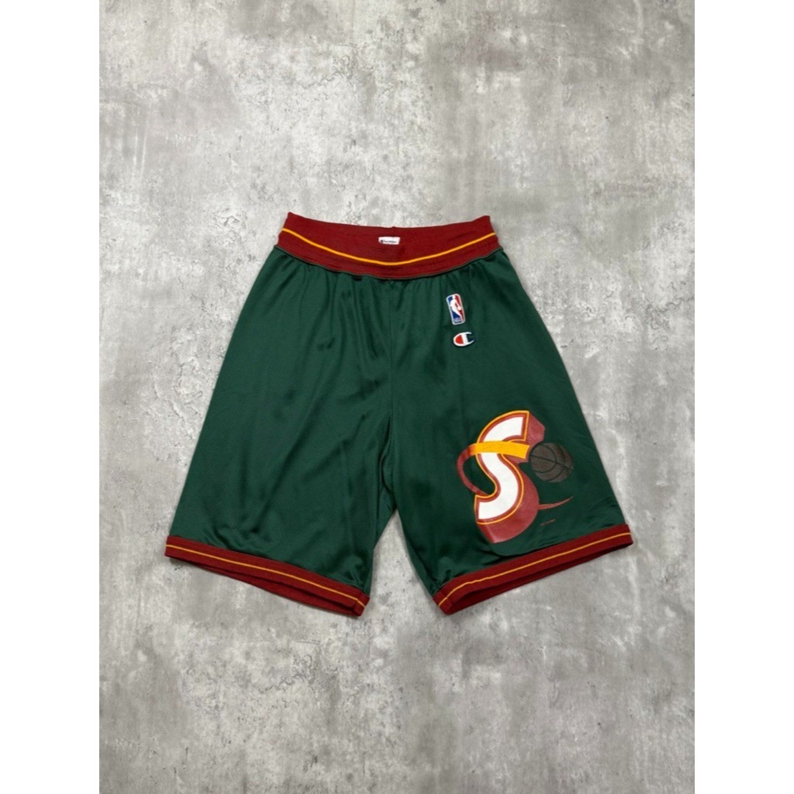 Vintage 90s Seattle Supersonics NBA Champion Basketball Shorts Size Small