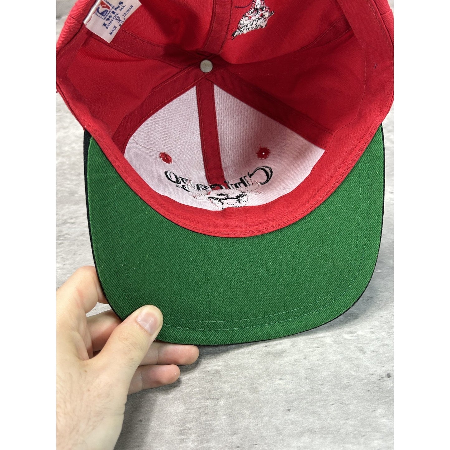 Vintage 90s Chicago Bulls NBA Embroidered Logo Spellout Snapback Hat OSFA YOUTH