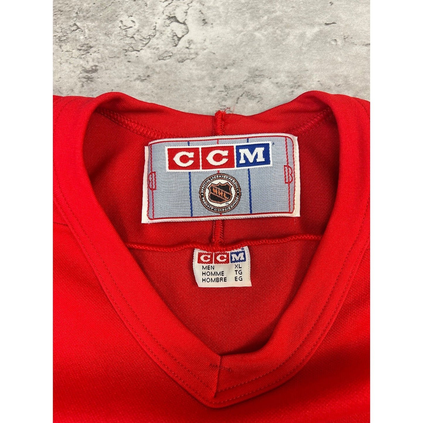 Vintage 90s Detroit Red Wings NHL Stitched CCM Hockey Jersey Size XL