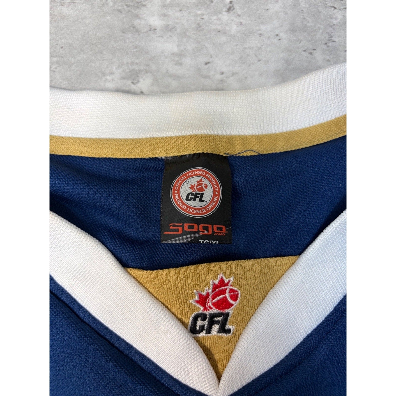 Vintage Winnipeg Blue Bombers CFL Stitched Logo Football Jersey Size XL